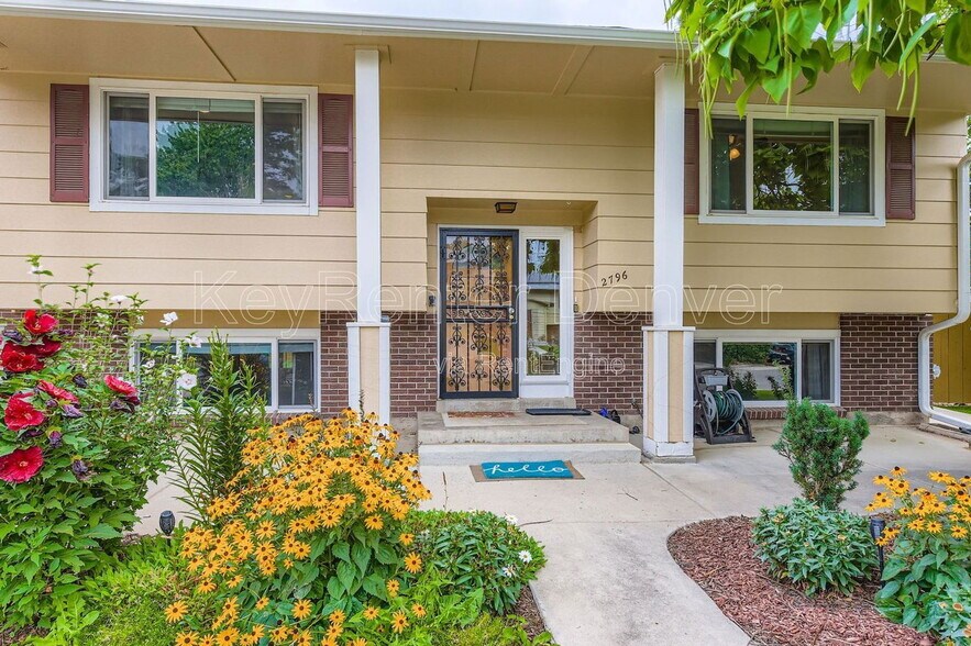 Building Photo - 2796 S Quay Way