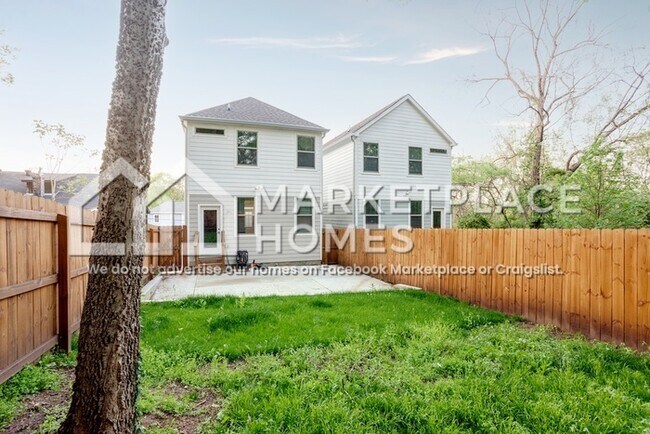 Building Photo - 2119 Herman St