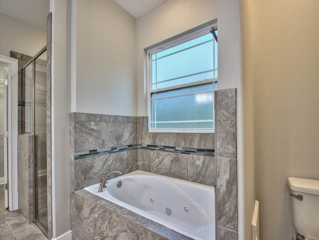 Building Photo - 250 Tillis Ln
