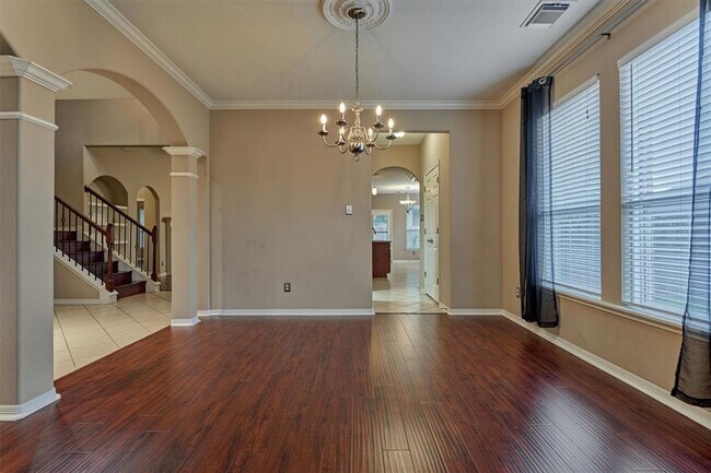 Building Photo - 8406 Oak Villa Ct