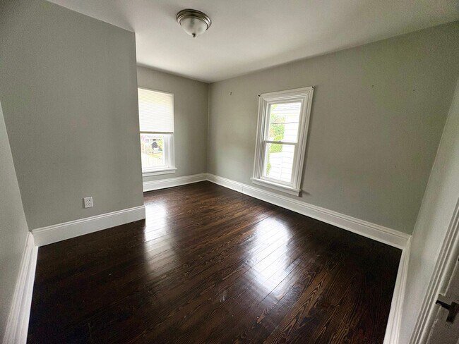Building Photo - 3 Bedroom House Available in Hershey!