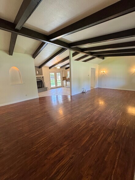 Building Photo - 5213 Griffith Dr