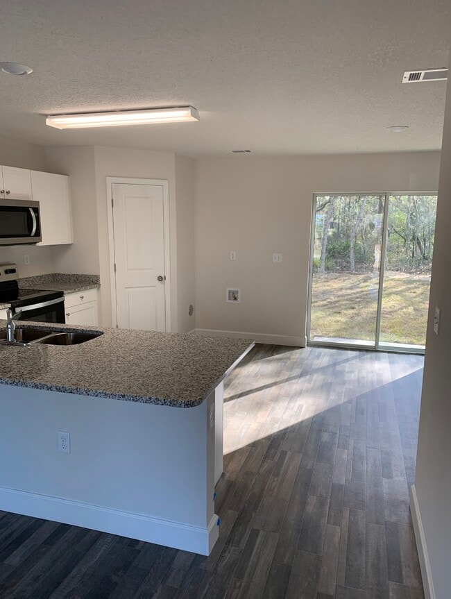 Building Photo - 2980 W Striblin Dr