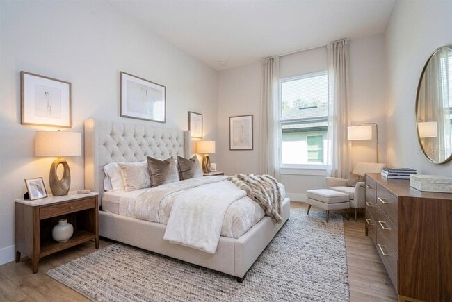 Building Photo - 435 E 13th St