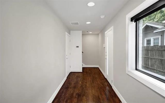 Building Photo - 5604 Lindell Ave