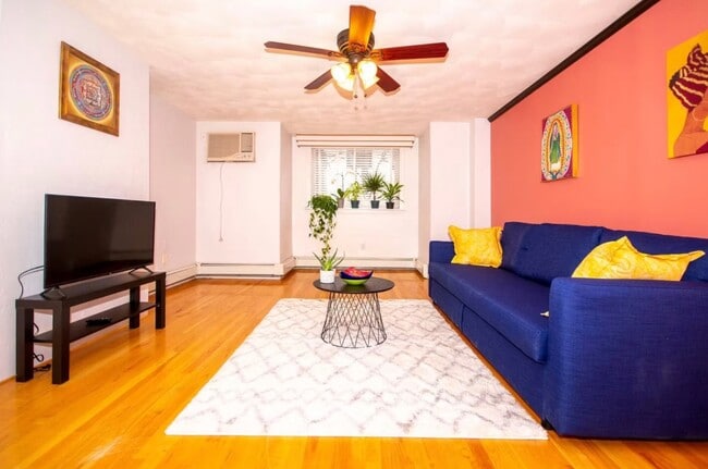 Building Photo - 243 Princeton St