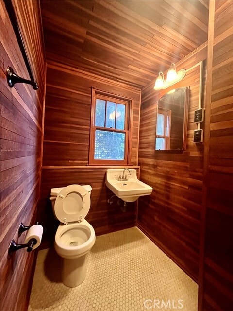 Building Photo - 8264 Gould Ave