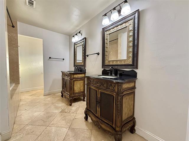 Building Photo - 5100 Oak Timbers Ct