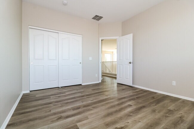 Building Photo - 29838 W Mitchell Ave