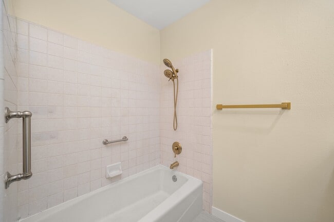 Building Photo - 306 Dolores Cir