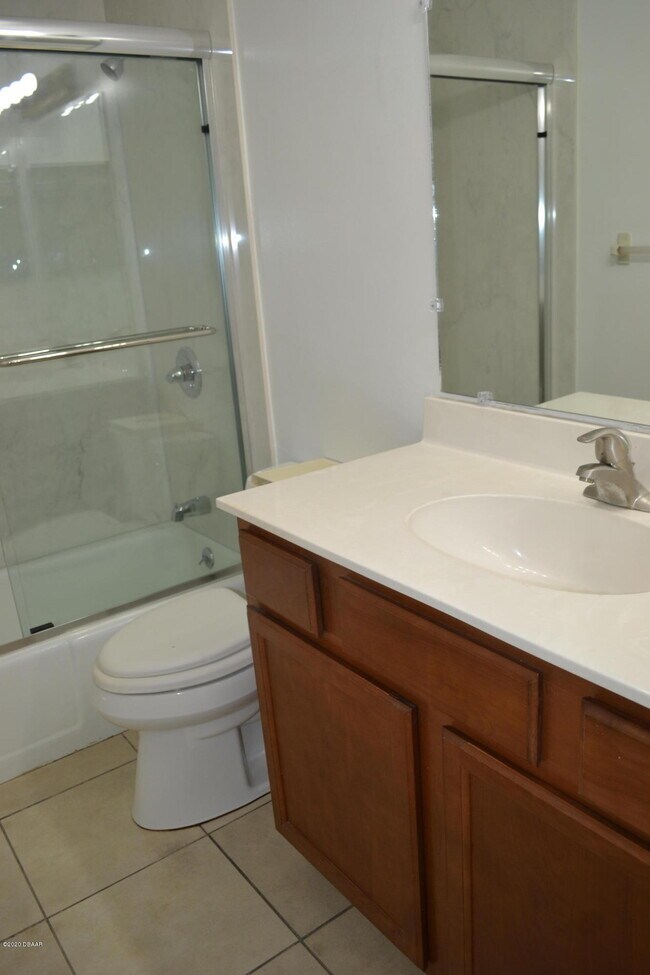 Building Photo - 309 Oakridge Blvd