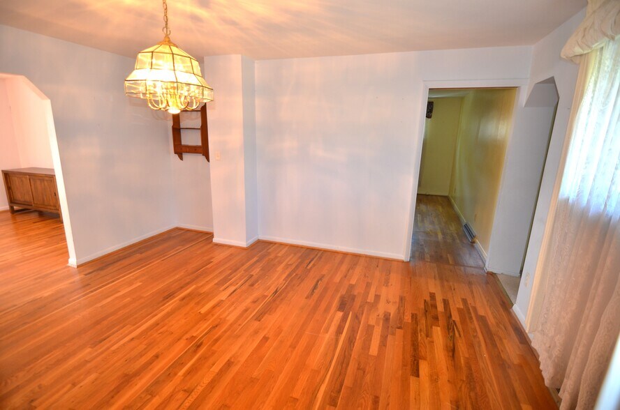Building Photo - 836 Waycross Rd