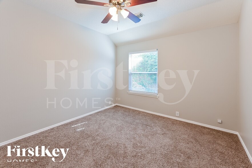 Building Photo - 3302 Thorpeshire Ct