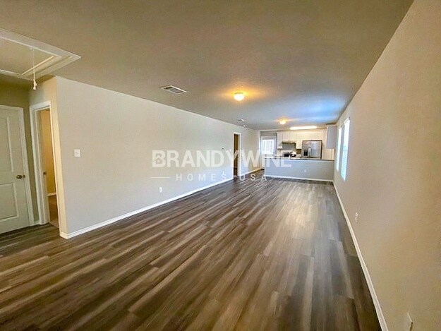 Building Photo - 7018 Winding Shelf