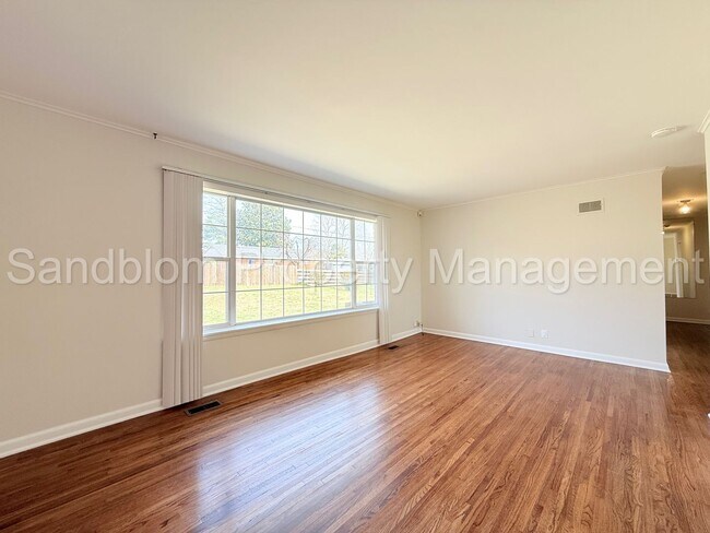 Building Photo - For Lease | Midtown Tulsa | Available Now!