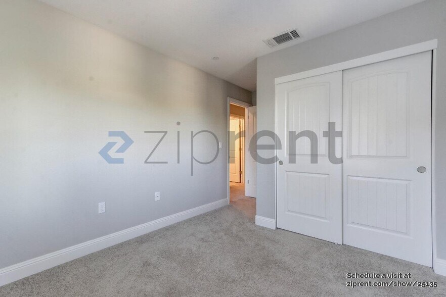 Building Photo - 1258 Detroit Ave