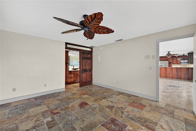 Building Photo - 1921 SE 36th St