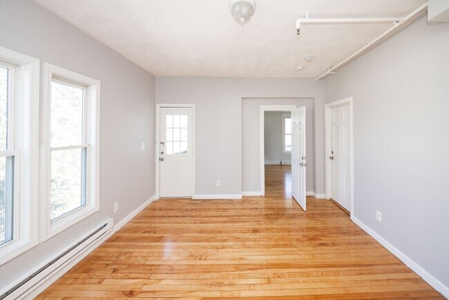 Building Photo - 92 Green Hill Pkwy