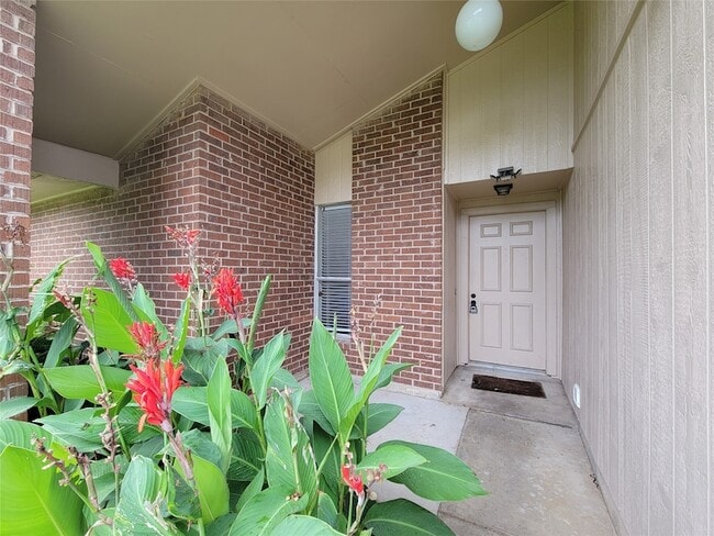 Building Photo - 14403 Cypress Branch Dr