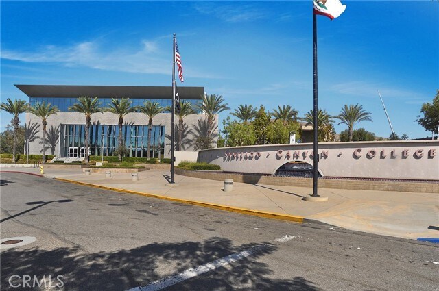 Building Photo - 236 S Grisly Canyon Dr