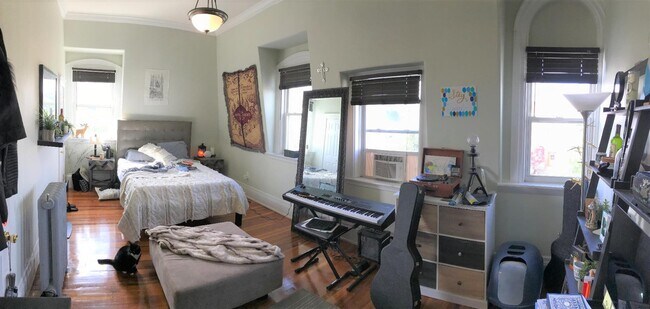 Building Photo - 358 Broadway