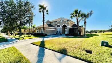 Building Photo - 4 Bedroom 3 Bath Home in Regency Hills