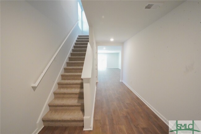 Building Photo - 481 Coconut Dr