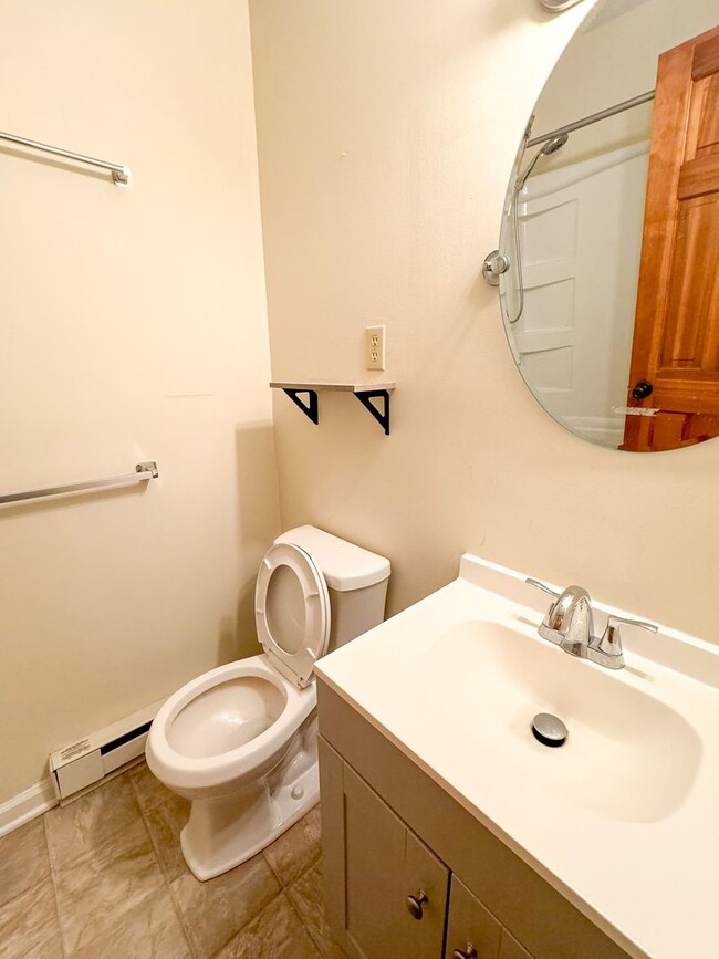 Building Photo - 3Bed/1.5bath Troy VA Rental