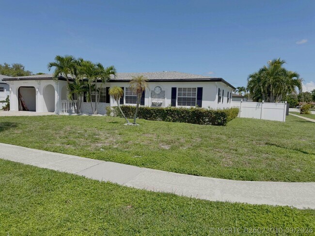 Building Photo - 11091 Landsman St