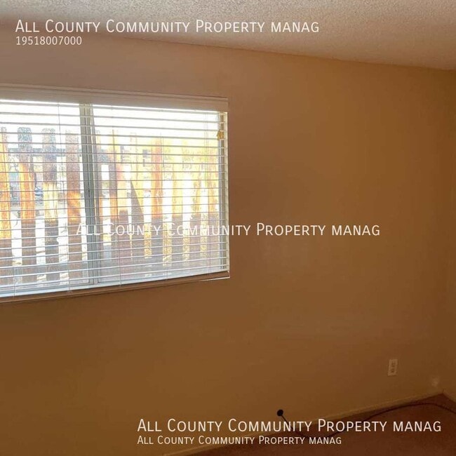 Building Photo - 73856 Sunnyvale Dr