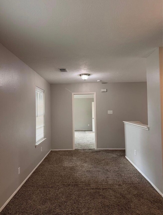 Building Photo - 4707 E Parma Dr