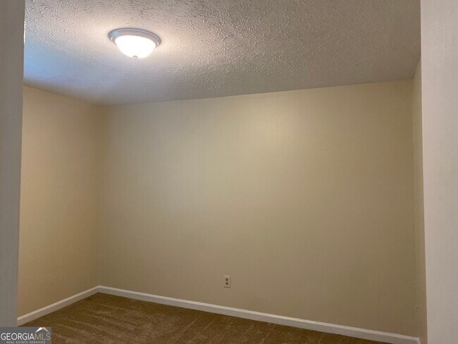 Building Photo - 107 Wynnwood Dr