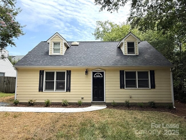 Primary Photo - 420 Beaty St