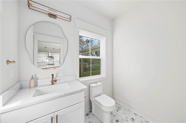 Building Photo - 3784 Pine Needle Dr NW