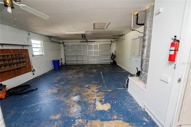 Building Photo - 150 Lady Susan Ct