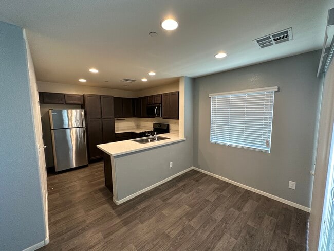 Building Photo - 4832 Vista Sandia Way