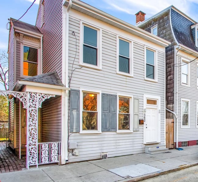 Building Photo - Coming Soon! Charming 4 Bedroom Home in York City!