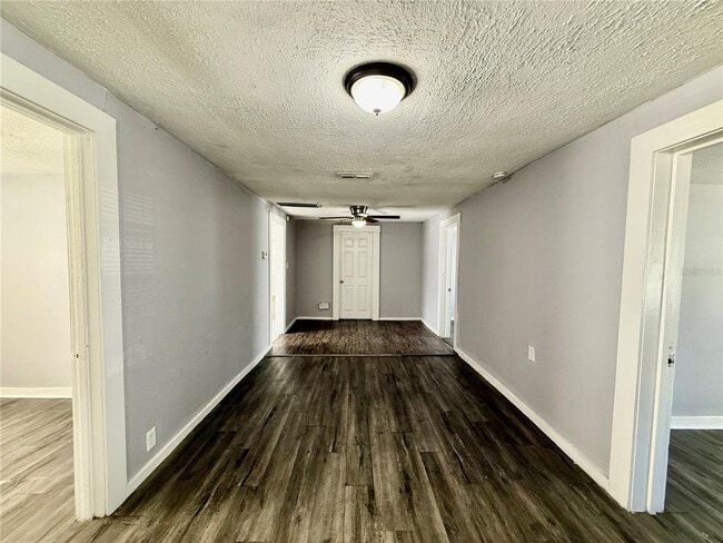 Building Photo - 3505 E Shadowlawn Ave
