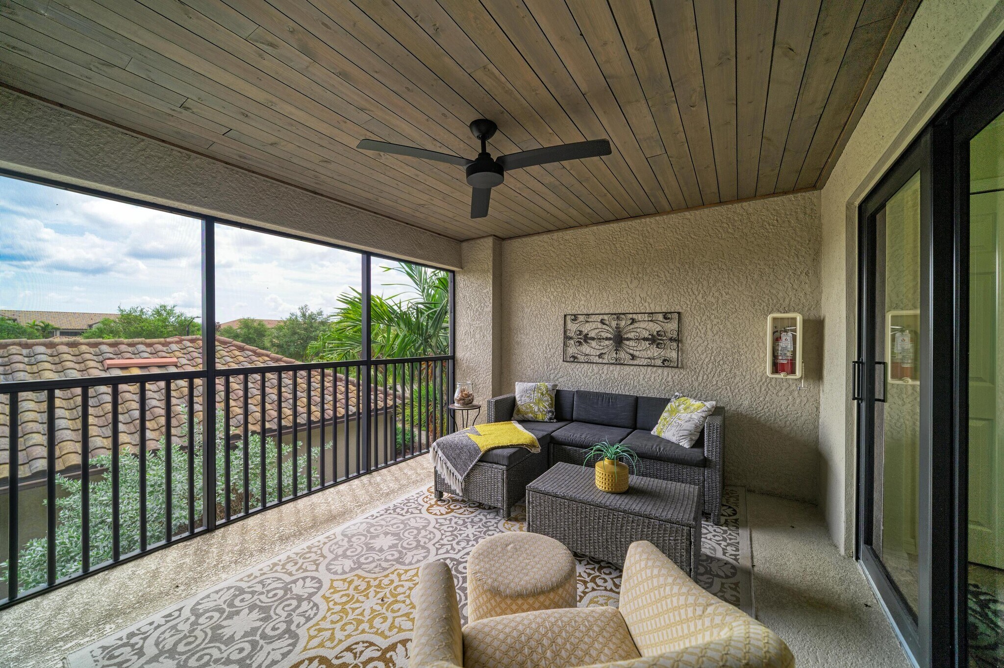 Building Photo - 5557 Palmer Cir