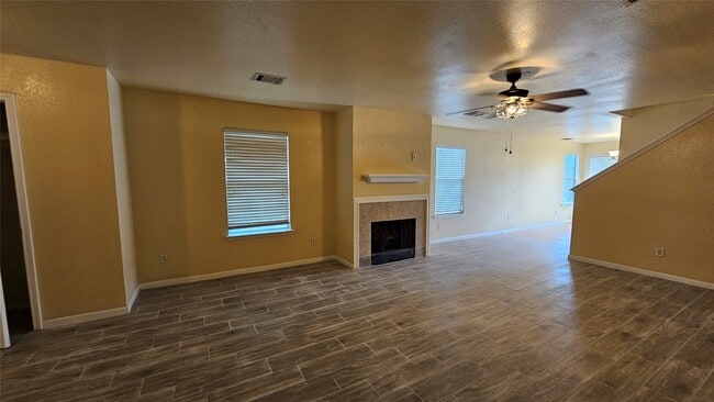 Building Photo - 22135 Greengate Dr
