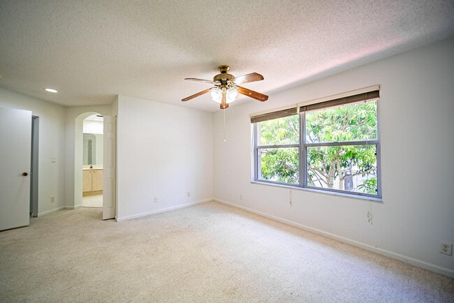 Building Photo - 7261 Nautica Way