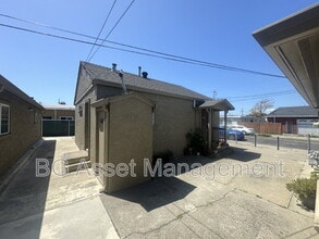 Building Photo - 1680 24th St