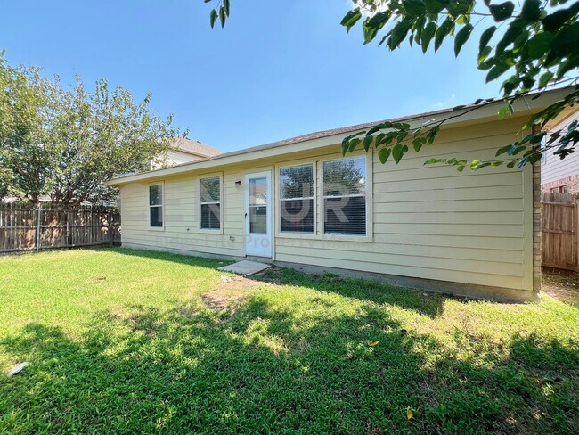 Building Photo - Recently Updated 3/2/2 Home Located in Northwest ISD For Rent!