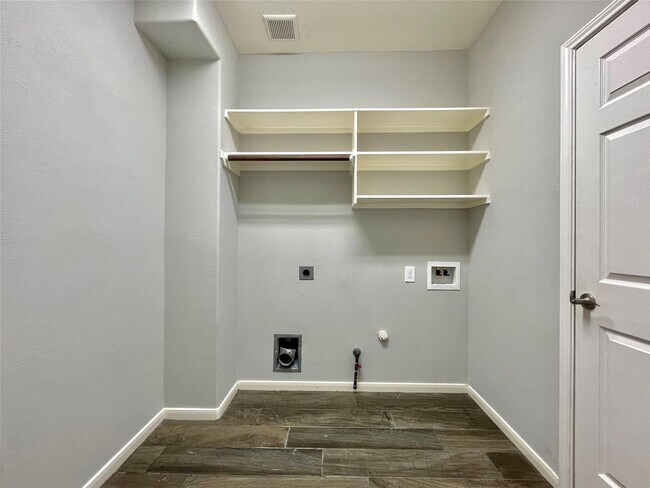 Building Photo - 26127 Ashland Hollow Ln