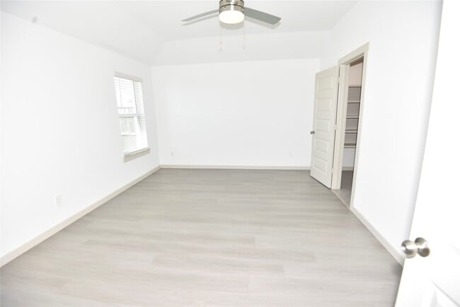 Building Photo - 1515 Cordelia Ct