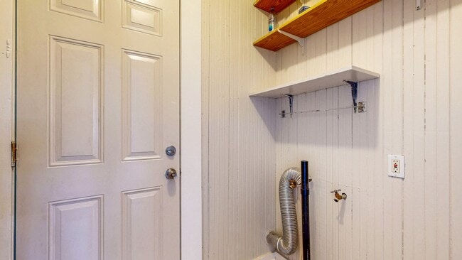 Building Photo - 507 Macklyn Ave