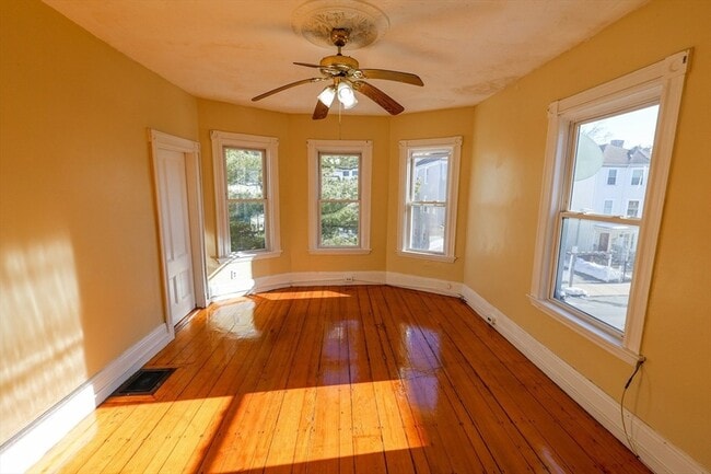 Building Photo - 35 Clarkson St