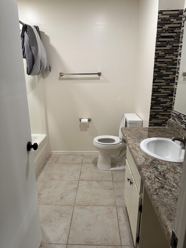 Interior Photo - Cumberland Court