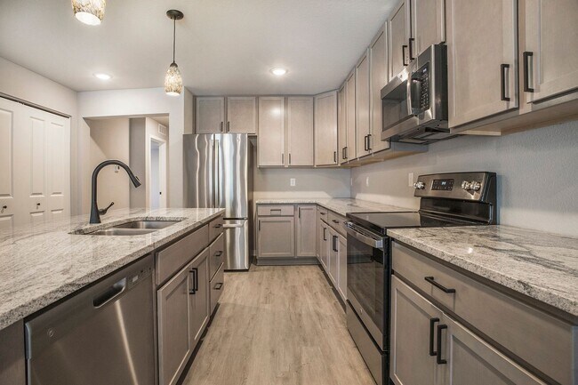 Building Photo - 17539 Beechwood Ln