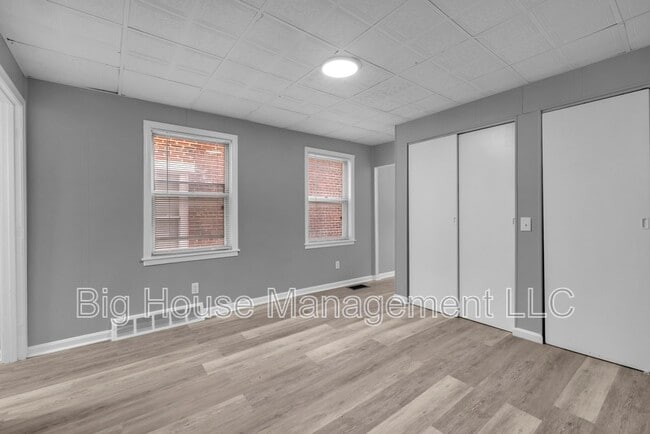 Building Photo - 1725 Hollins St